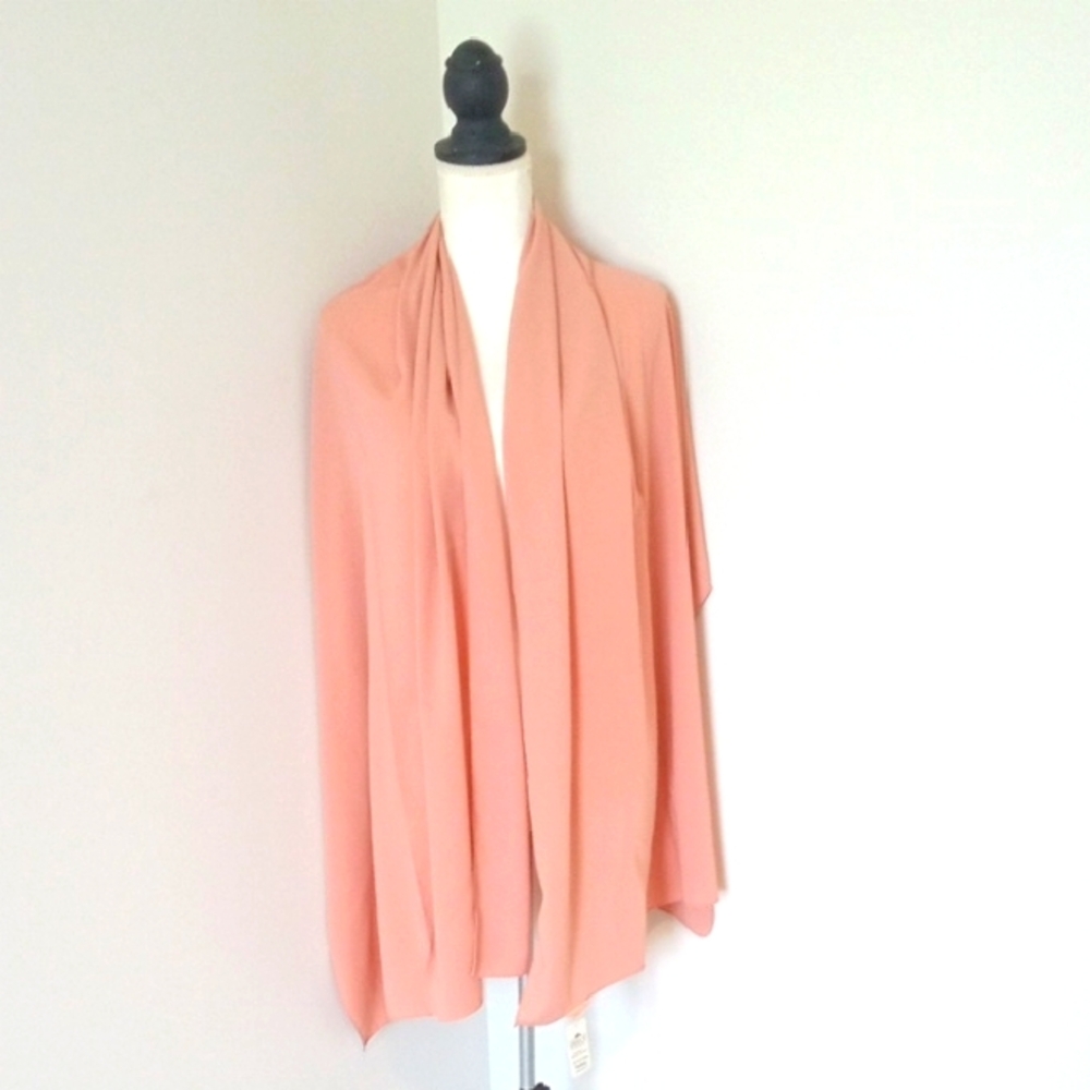 IPEKCE  Shawl - Picture 2 of 4